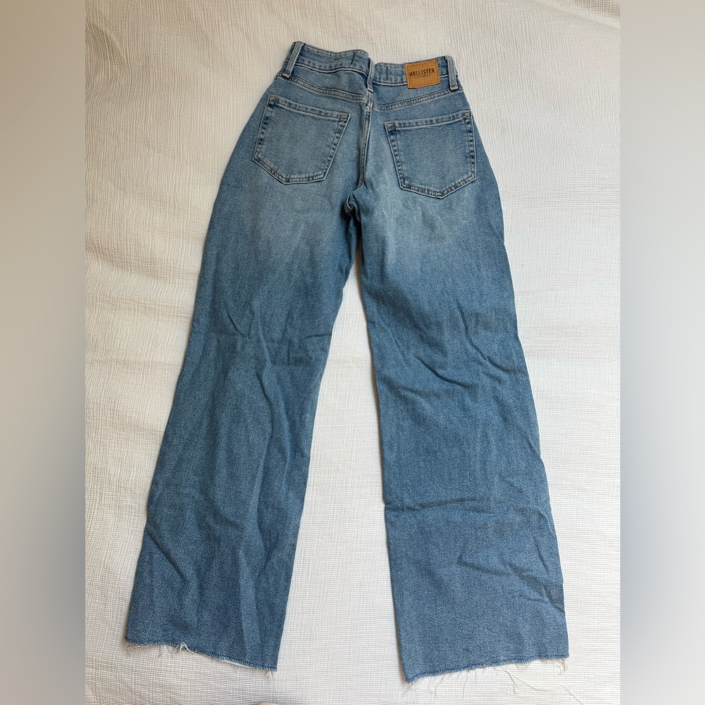 Hollister High Rise Vintage Baggy Ripped Jean Size 00R - Picture 2 of 6